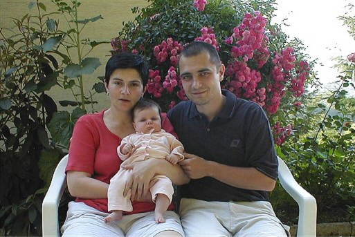 Jelka mit Tochter Hana und Vater Gabor